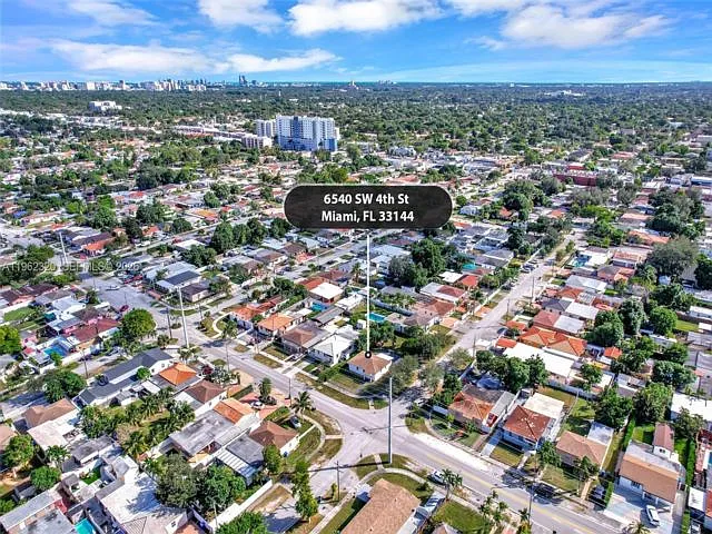 6540 SW 4th St — Photo 14