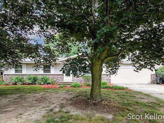 3rd image of 5078 Madison Ave SE