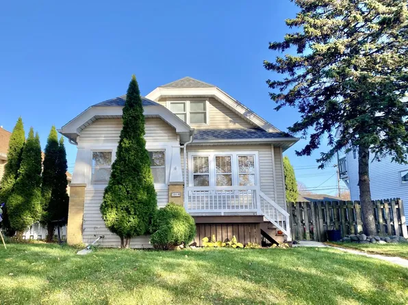 3018 South 93rd STREET, West Allis, WI 53227
