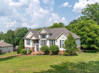 1737 Creekstone Dr, Columbia, TN 38401