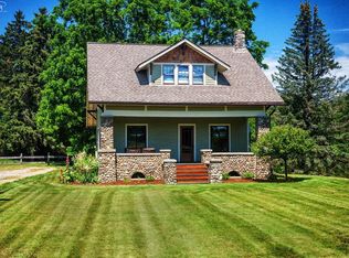 1557 N Saginaw St, Lapeer, MI 48446