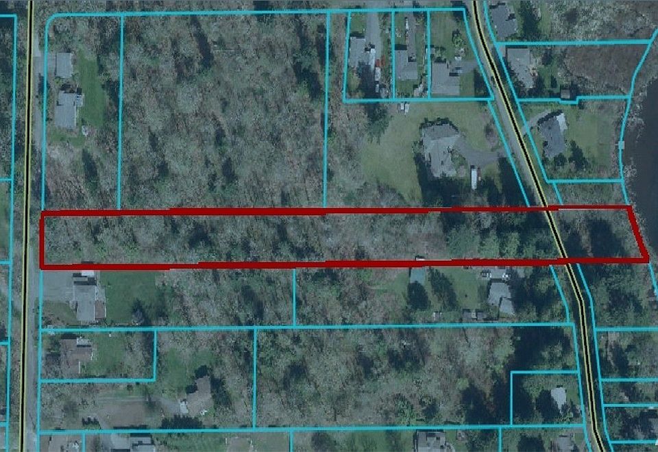 2nd image of 13705 W Lake Kathleen Dr SE