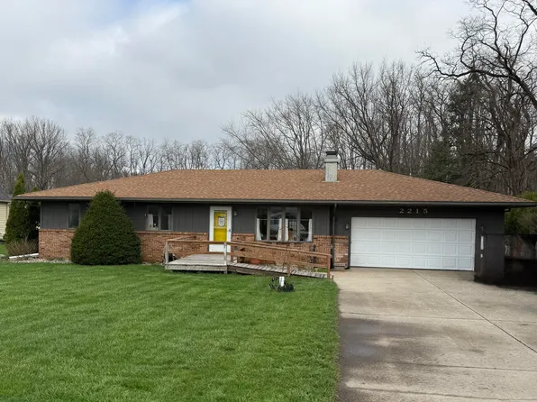 2215 W 18th St, La Porte, IN 46350