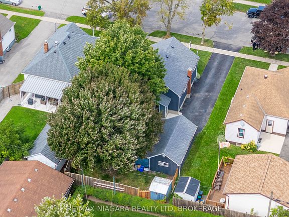5th image of 218 Neff St