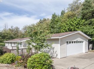 75 School House Loop, Lincoln city, OR