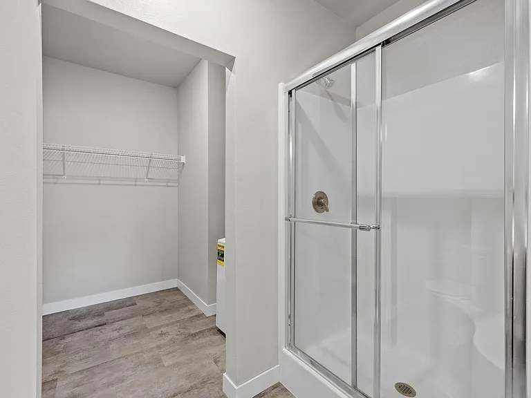 255 Robins Rd — Photo 26