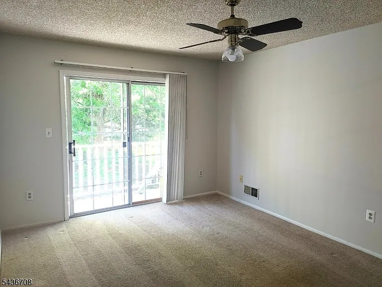 98 Amethyst Way — Photo 9