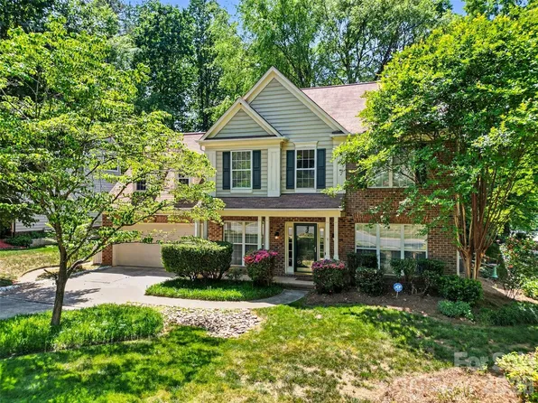 15817 Prestwoods Ln, Huntersville, NC 28078