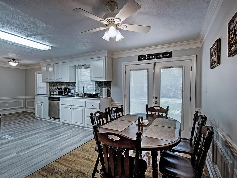 731 Reddoch Dr — Photo 19
