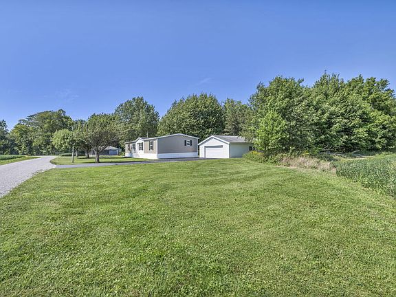 3rd image of 522 Crawford Marion Line Rd