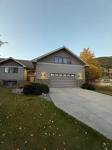 2085 Spotted Elk Rd Photo 1