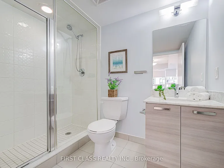 68 Abell St #527 — Photo 24