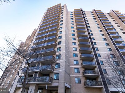 309 Yoakum Pkwy APT 804, Alexandria, VA, 22304