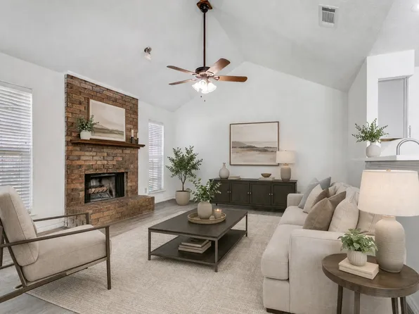 2121 Stone Moss Ln, Grapevine, TX 76051