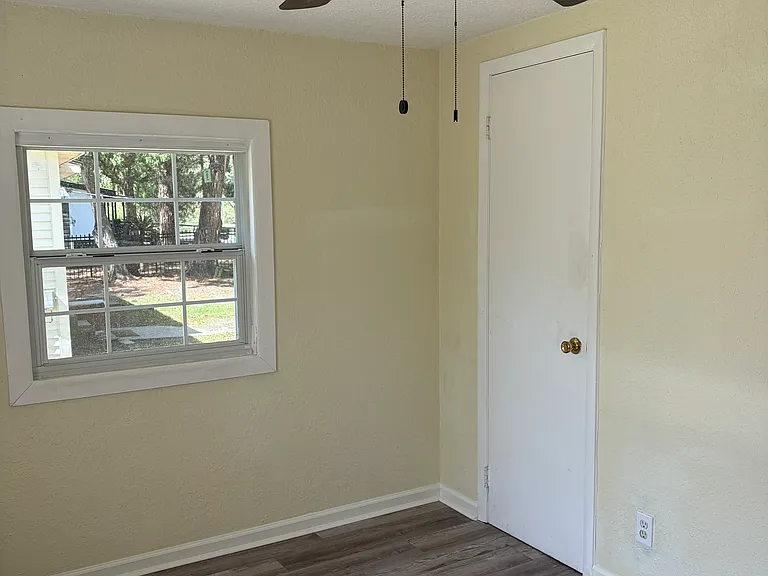 307 Finley St — Photo 13