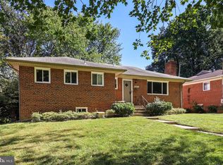 9511 Pin Oak Dr, Silver Spring, MD 20910