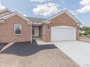 2806 Hope Ct, Adrian, MI 49221