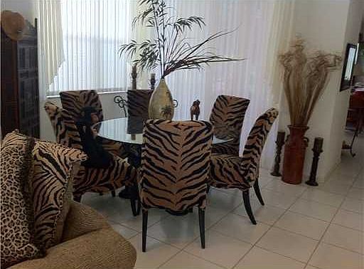 Home For Sale In Broken Sound