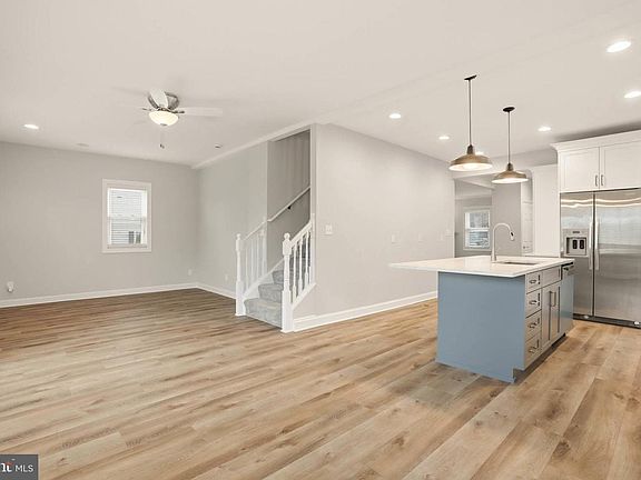 5th image of 6108 Shady Spring Ave