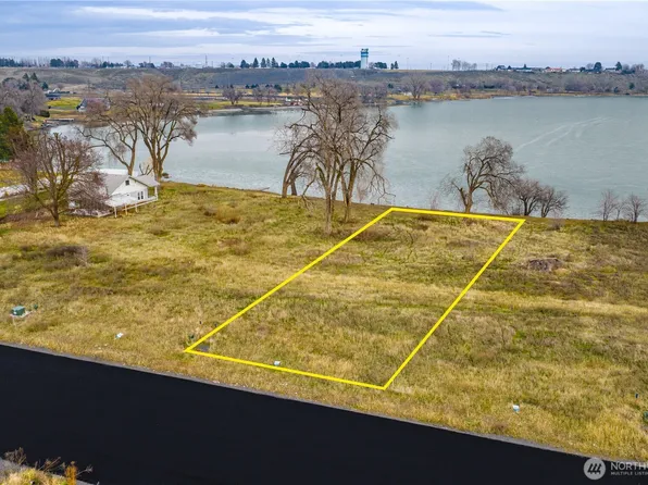 13 Valley Road NE #13, Moses Lake, WA 98837