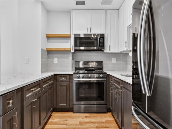 1015 Grand St APT 4D, Hoboken, NJ 07030