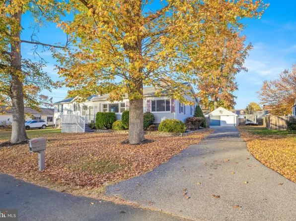 6808 University Dr, Middle River, MD 21220