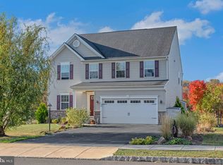 110 Tallowood Dr, Pottstown, PA 19464