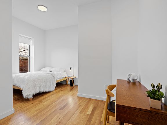 4th image of 340 Clifton Pl #4A