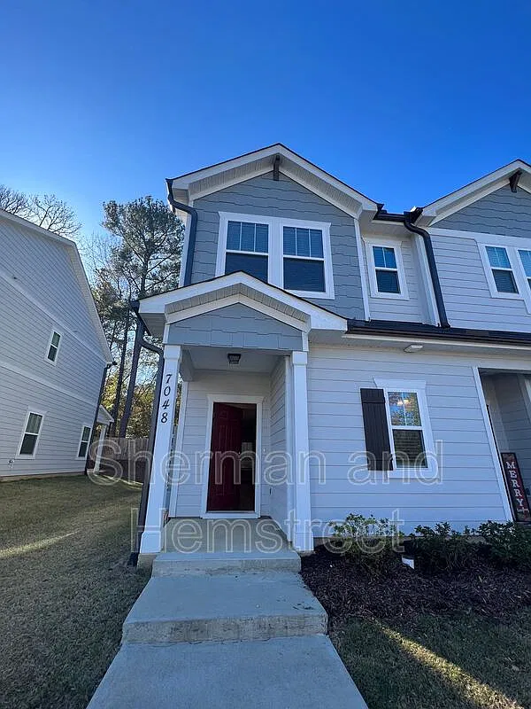 2 bed, 2.5 bath, 1244 sqft, $1,580 — Photo 1