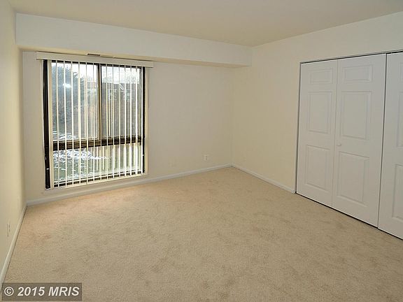 3rd image of 603 Center St APT 202