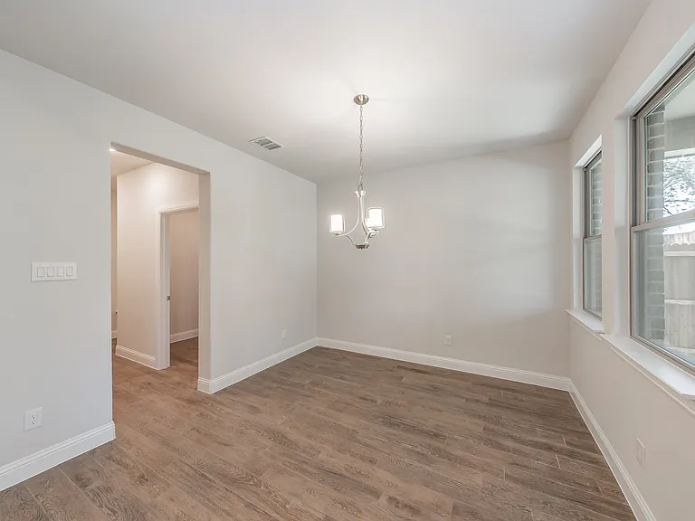 241 Gardenia Dr — Photo 22