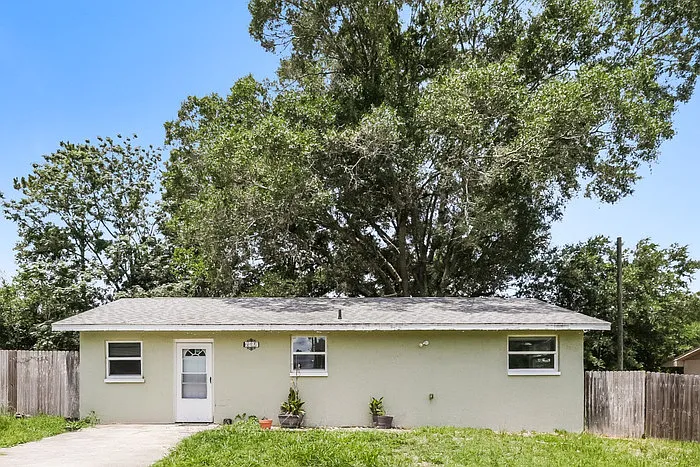 6427 Dakota Dr — Photo 1