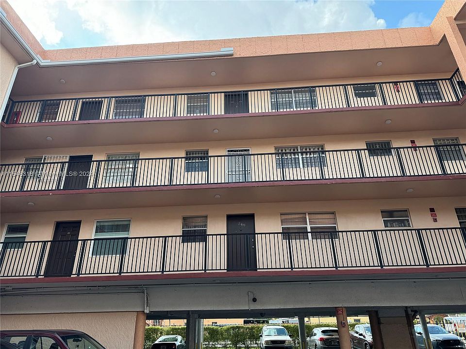 2nd image of 1855 W 60th St APT 345