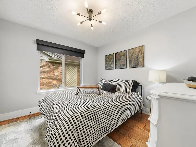 906 Maple Branch Ln — Photo 14