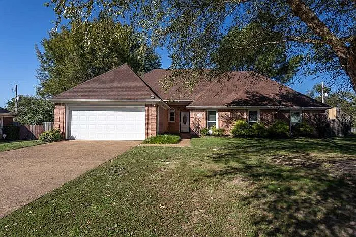 8430 Wind River Cir N — Photo 1