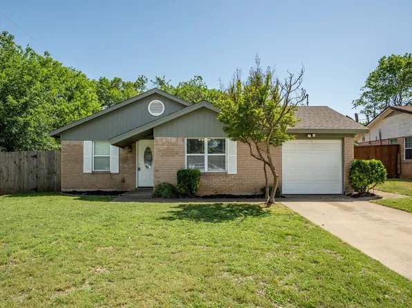 1404 Bryan Dr, Bedford, TX 76022