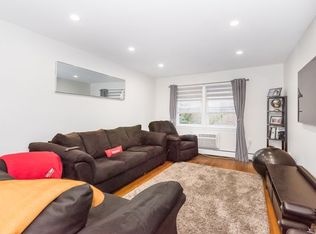 25-02 Crescent St #1C, Astoria, NY 11102