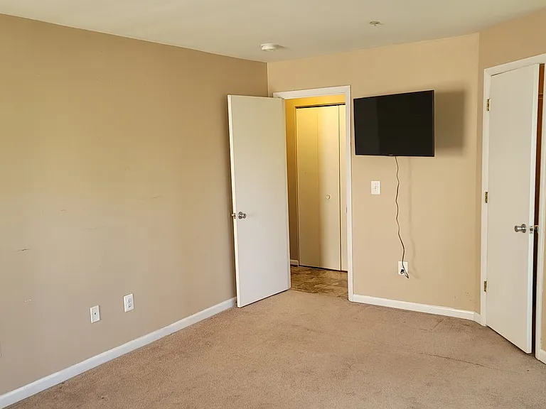 40 Hearthstone Ct #G — Photo 10