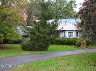 7 Clovebrook Rd, Mahwah, NJ 07430