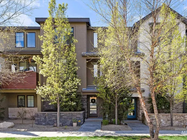 3693 E Parkcenter Blvd, Boise, ID 83716