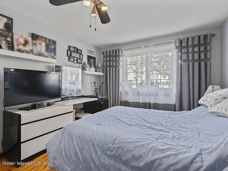 40 Devens St #1&2 — Photo 34