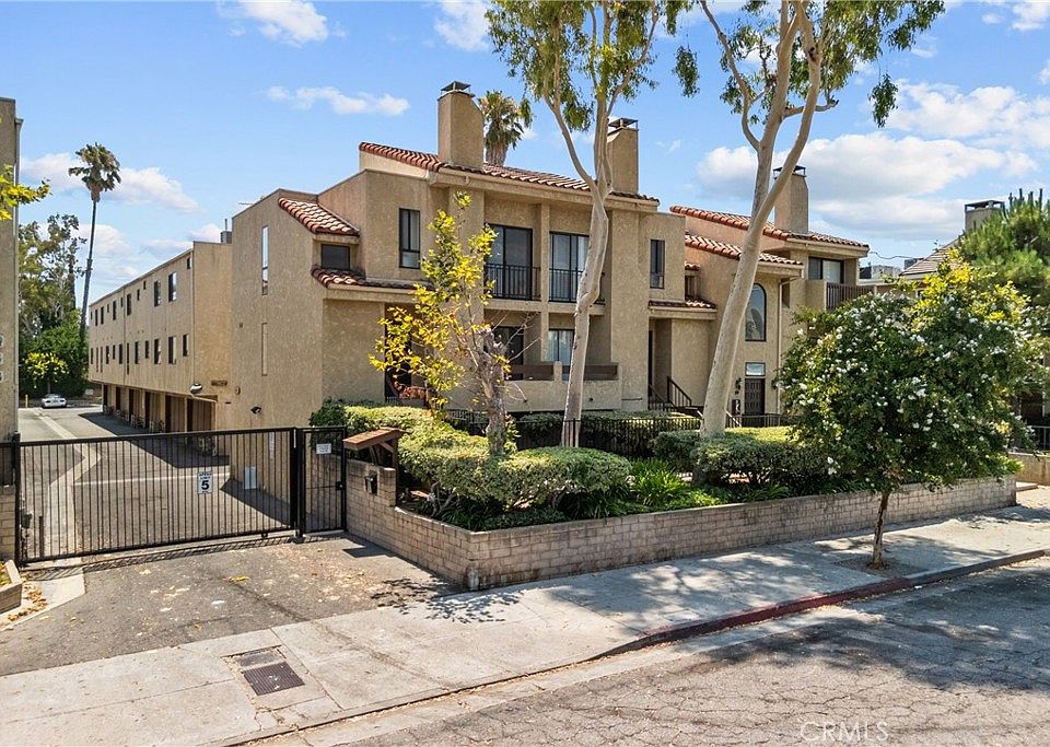 1st image of 18958 Sherman Way Unit 17