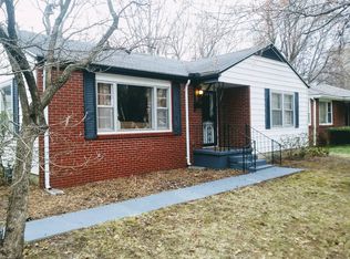 2306 S Roanoke Ave, Springfield, MO 65807