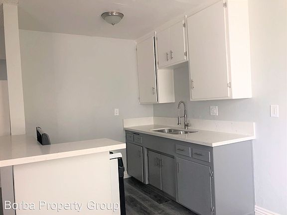 3rd image of 1133 Cherry Ave APT 4