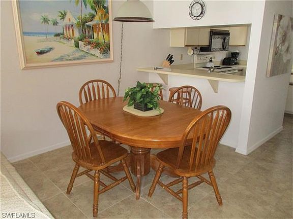 3rd image of 800 Estero Blvd #106