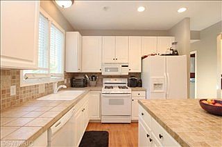 5th image of 2835 Big Timber Dr NE