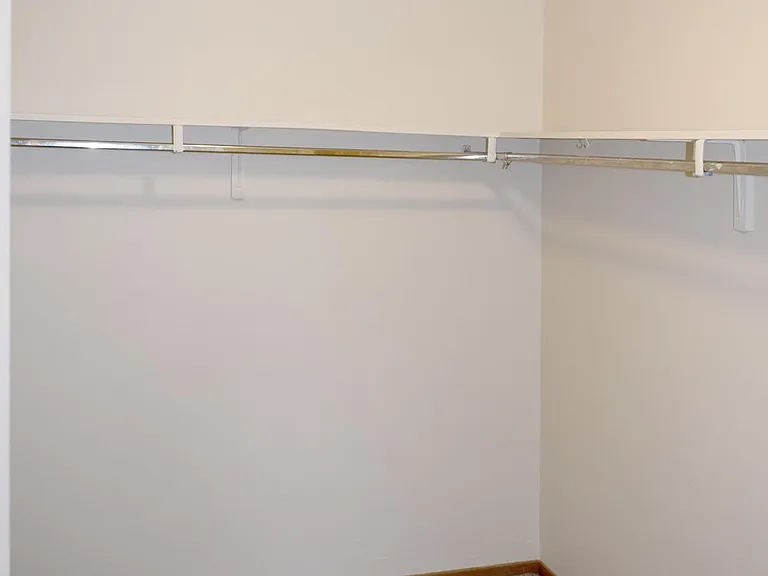 610 S Clinton St #4C — Photo 16
