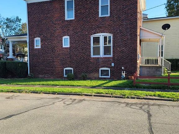 2nd image of 701 Oakmont Ave