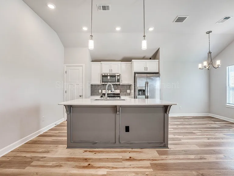 608 Blue Fish Ct — Photo 13