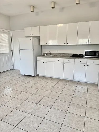 6440 Elmwood Ave #2 Photo 1